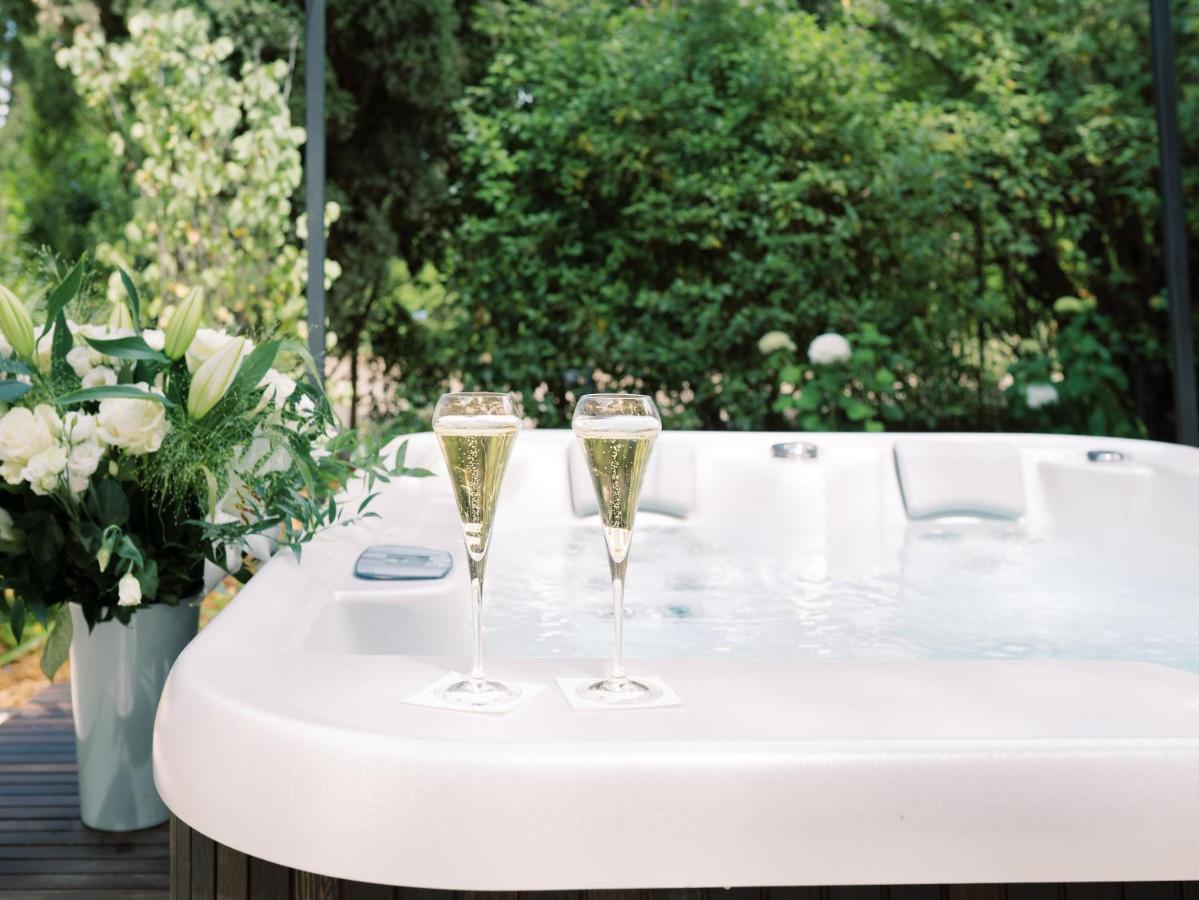 Suite Hot Tub