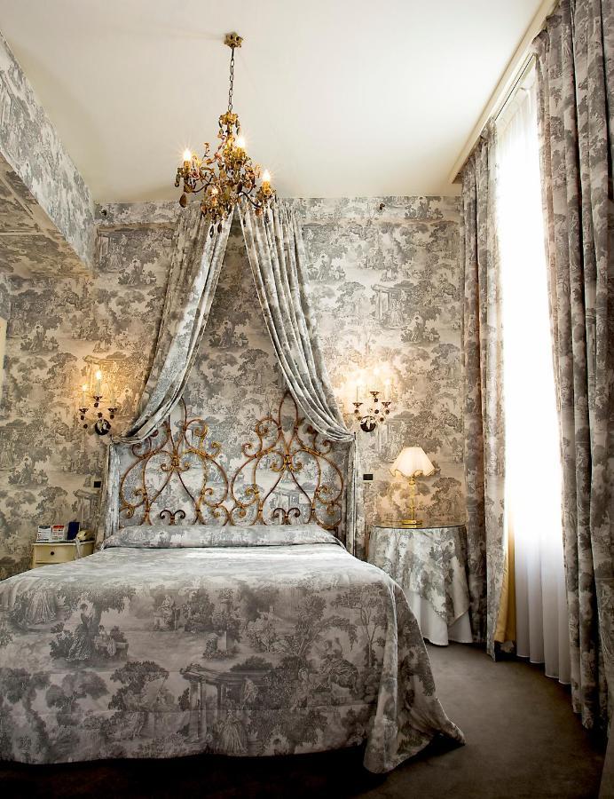 Junior Suite mit Kanalblick