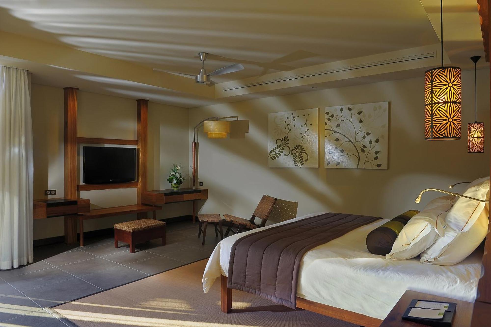 Beachfront Suite Pool