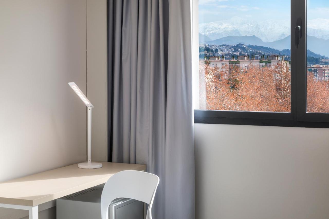 Double Room Mountain View