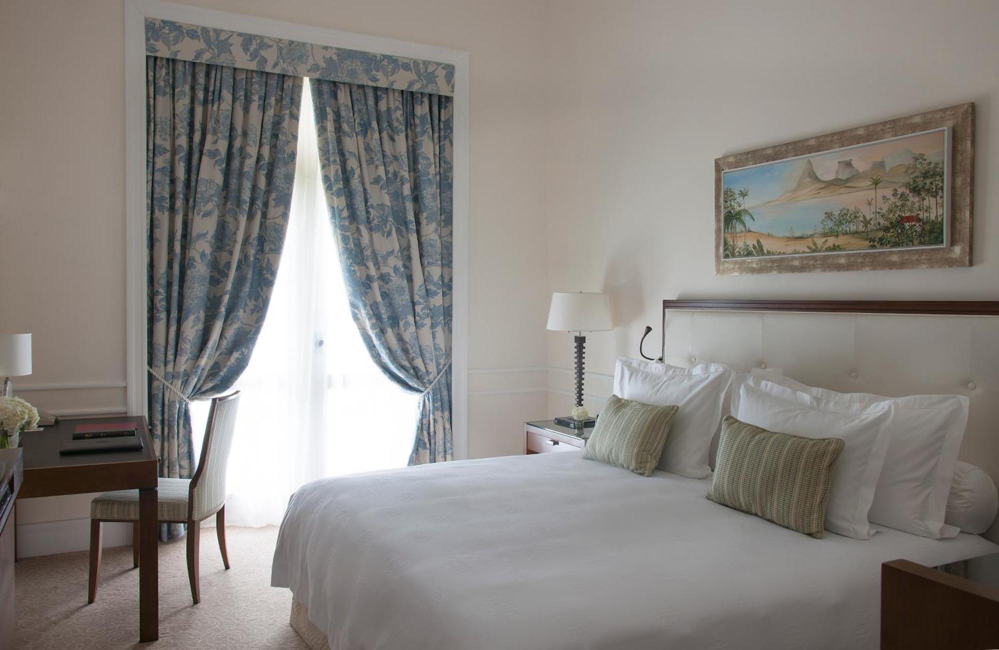 Quarto Superior com Cama de Casal ou 2 de Solteiro e Vista da Cidade