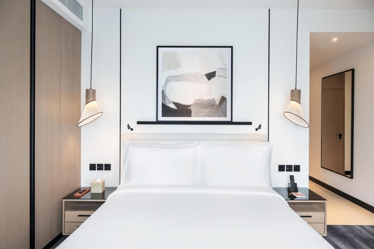 Marina View Deluxe Room Private Balcony King