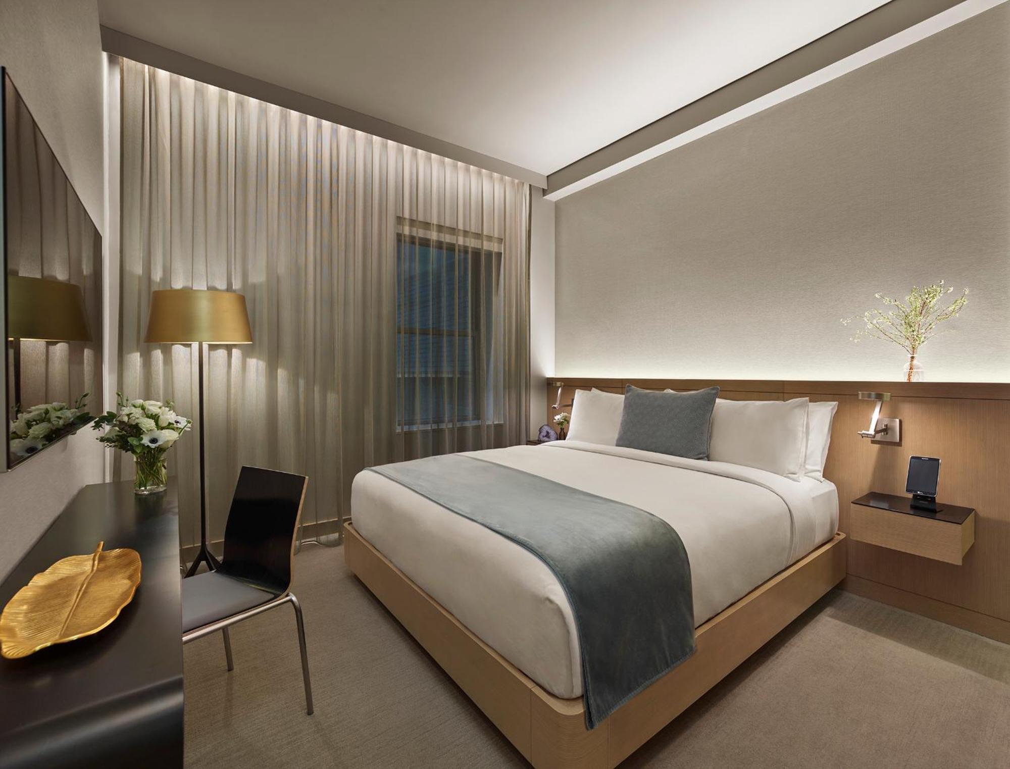Quarto Deluxe com Cama King-size e Acessibilidade