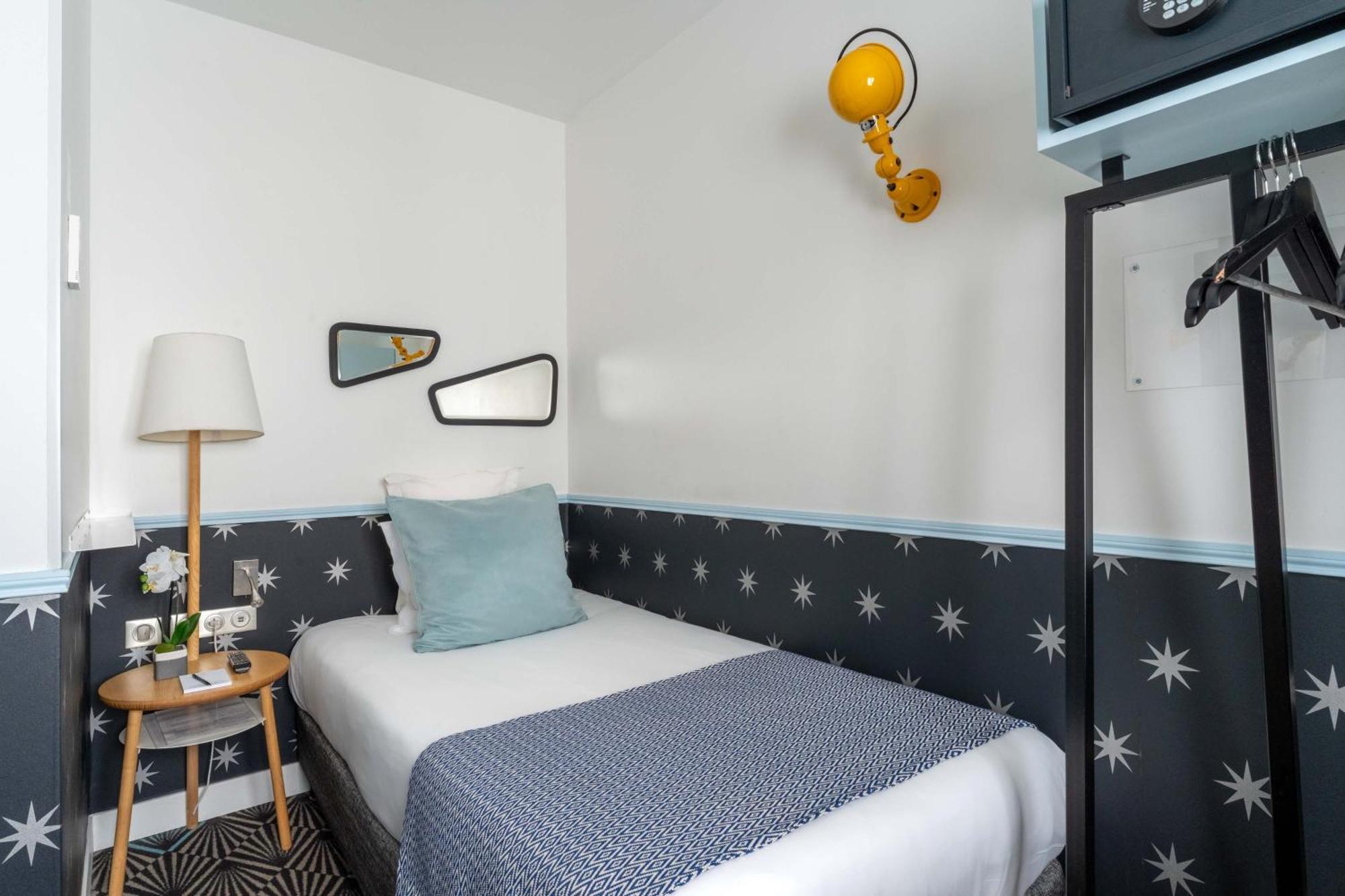 Small Single Room,1526871670:JPEG