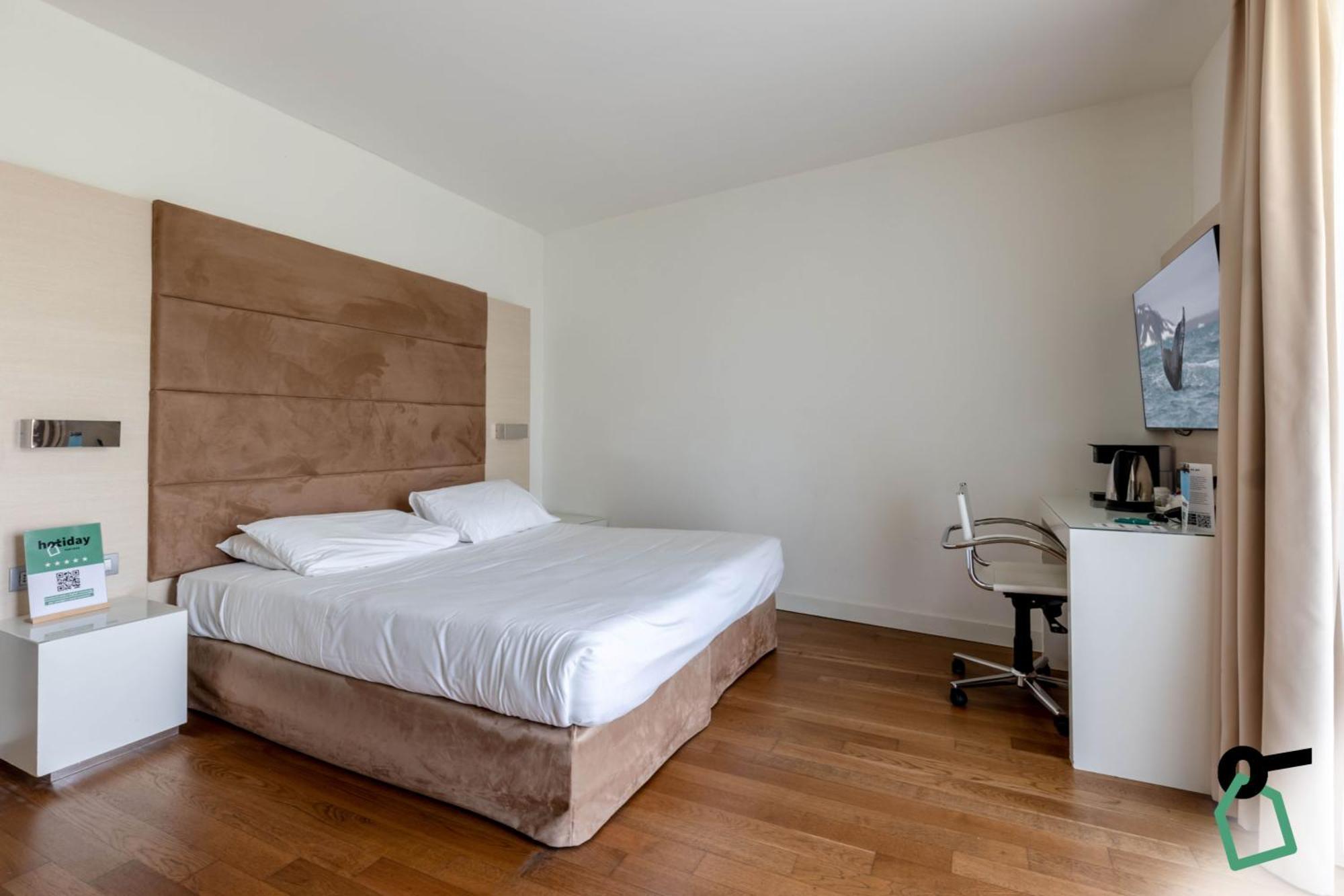 Superior Double or Twin Room,1540293835:JPEG