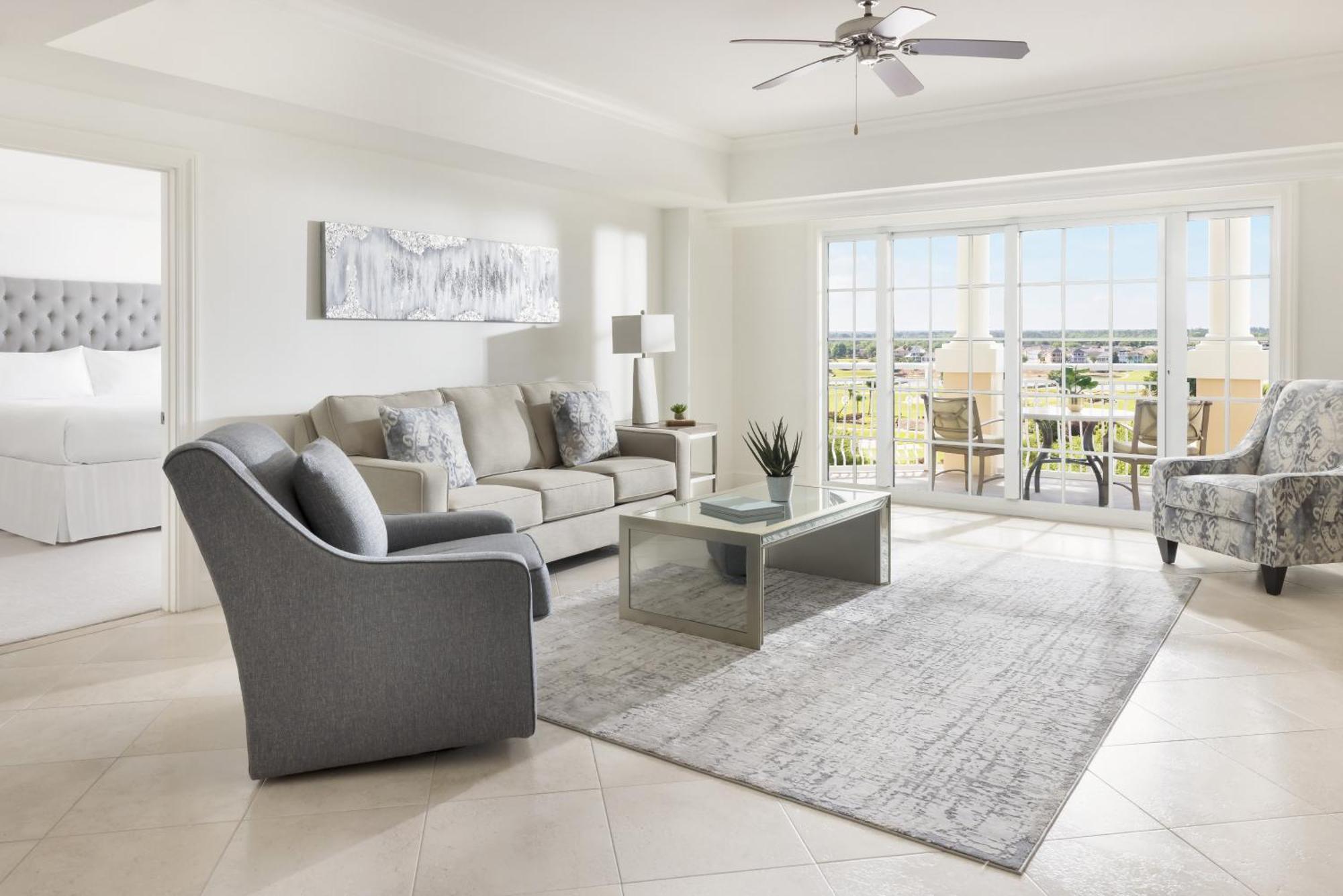 One-Bedroom Suite Main Tower or Water Park Access,1547338612:JPEG