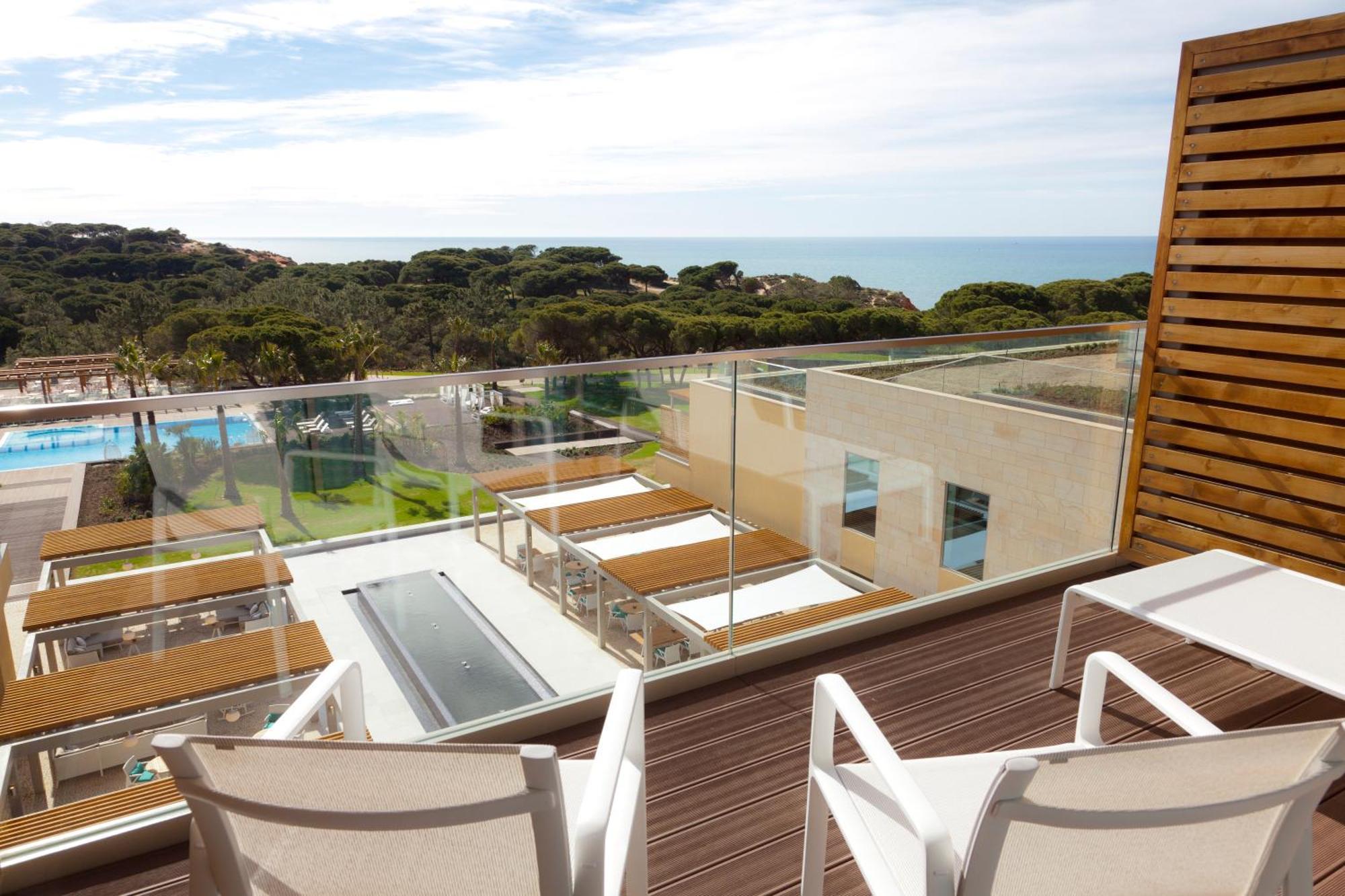 Deluxe Room – Ocean View