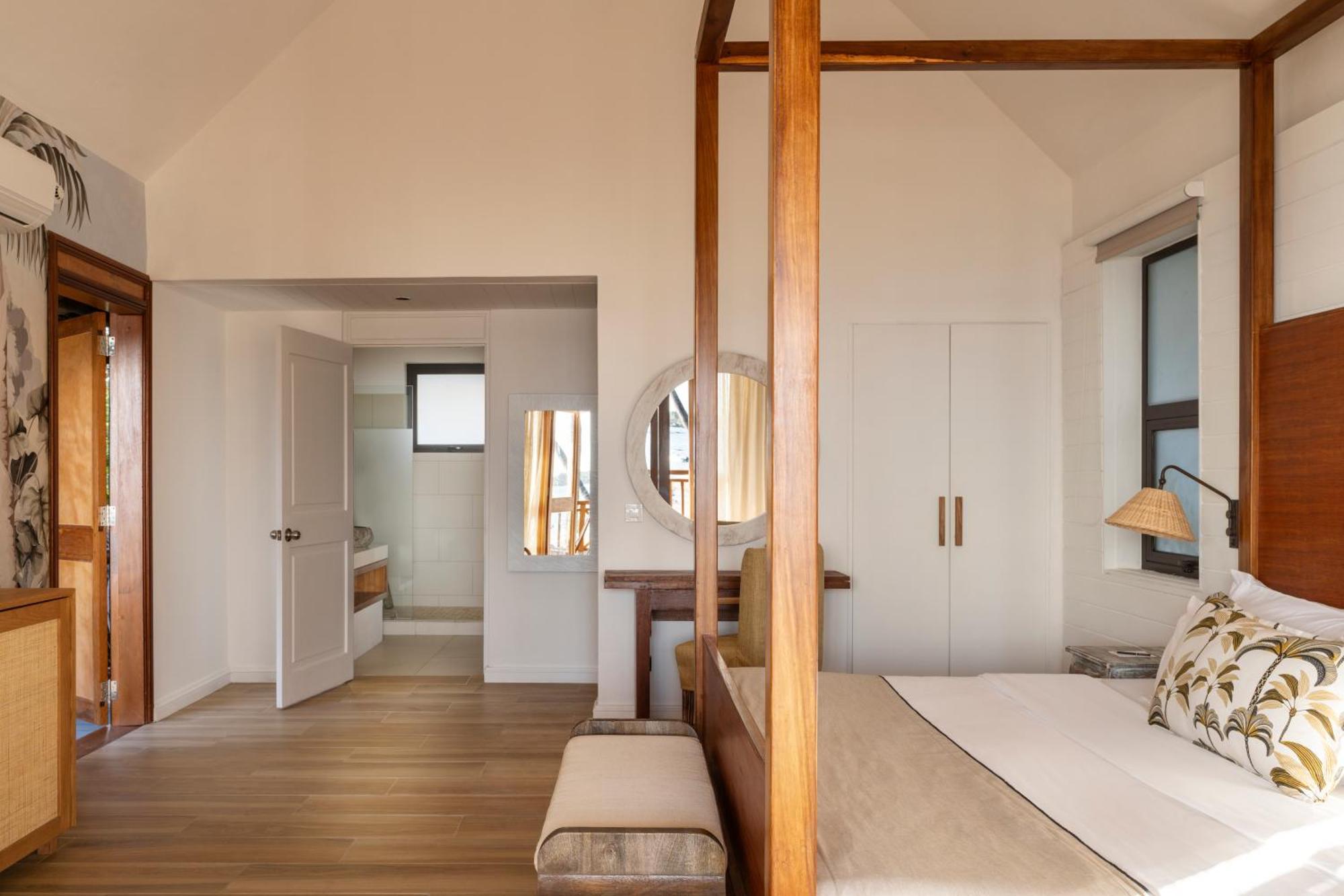Junior Suite Sea View only