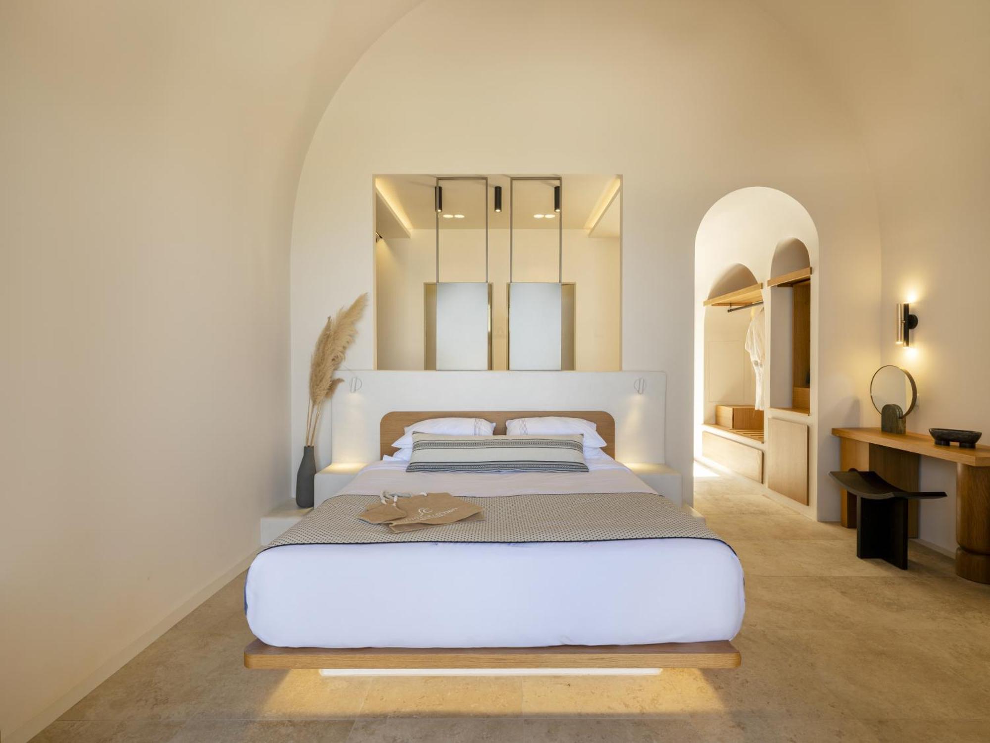 Mine Partial Sea View Junior Suite Pool or Jacuzzi