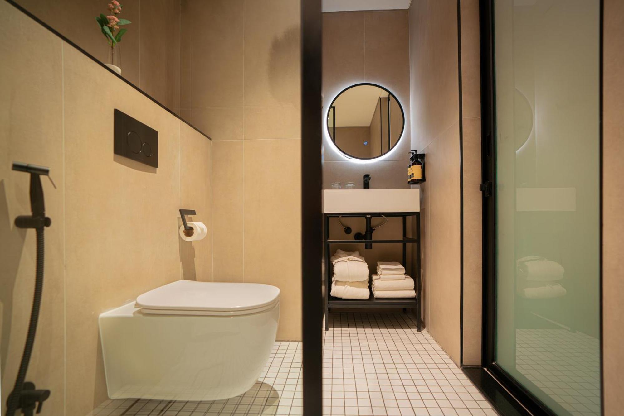 Superior Twin Room (Maximum 12 Hours stay)