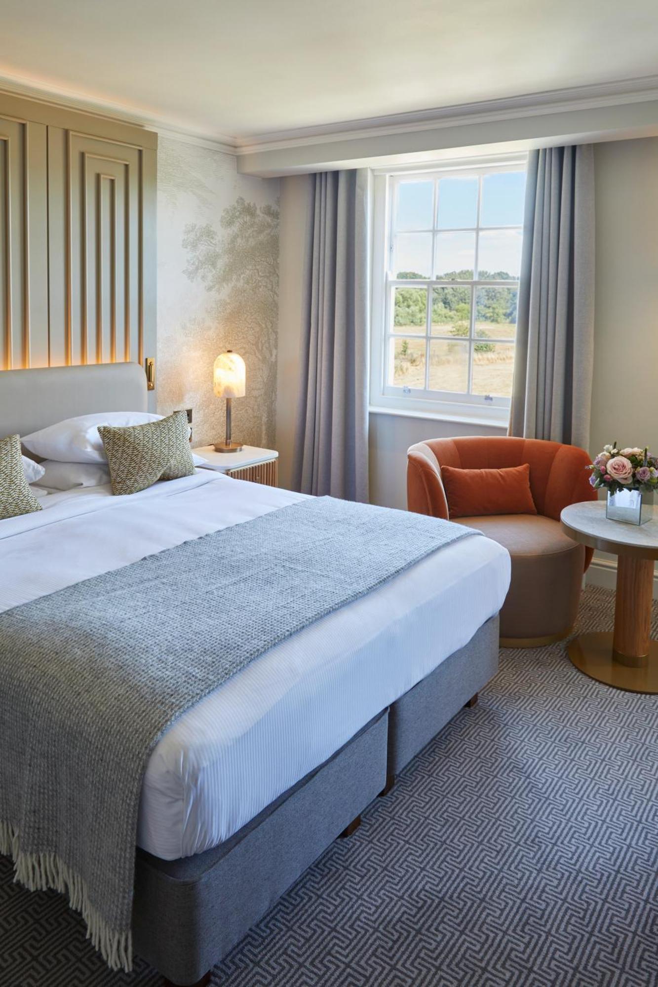 Chic Room access to indoor pool only Not full spa access