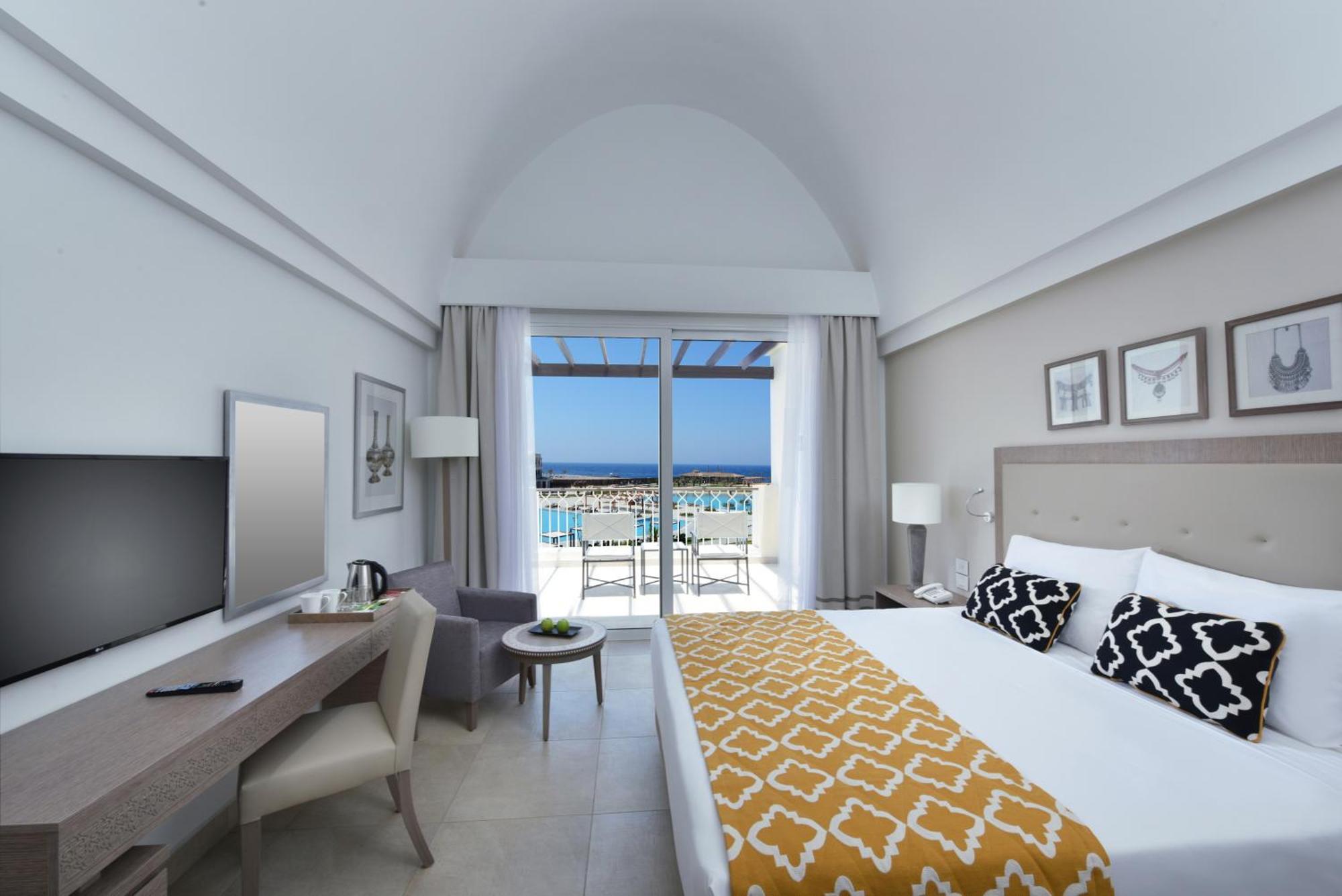 Superior Queen or Twin Beds Pool View