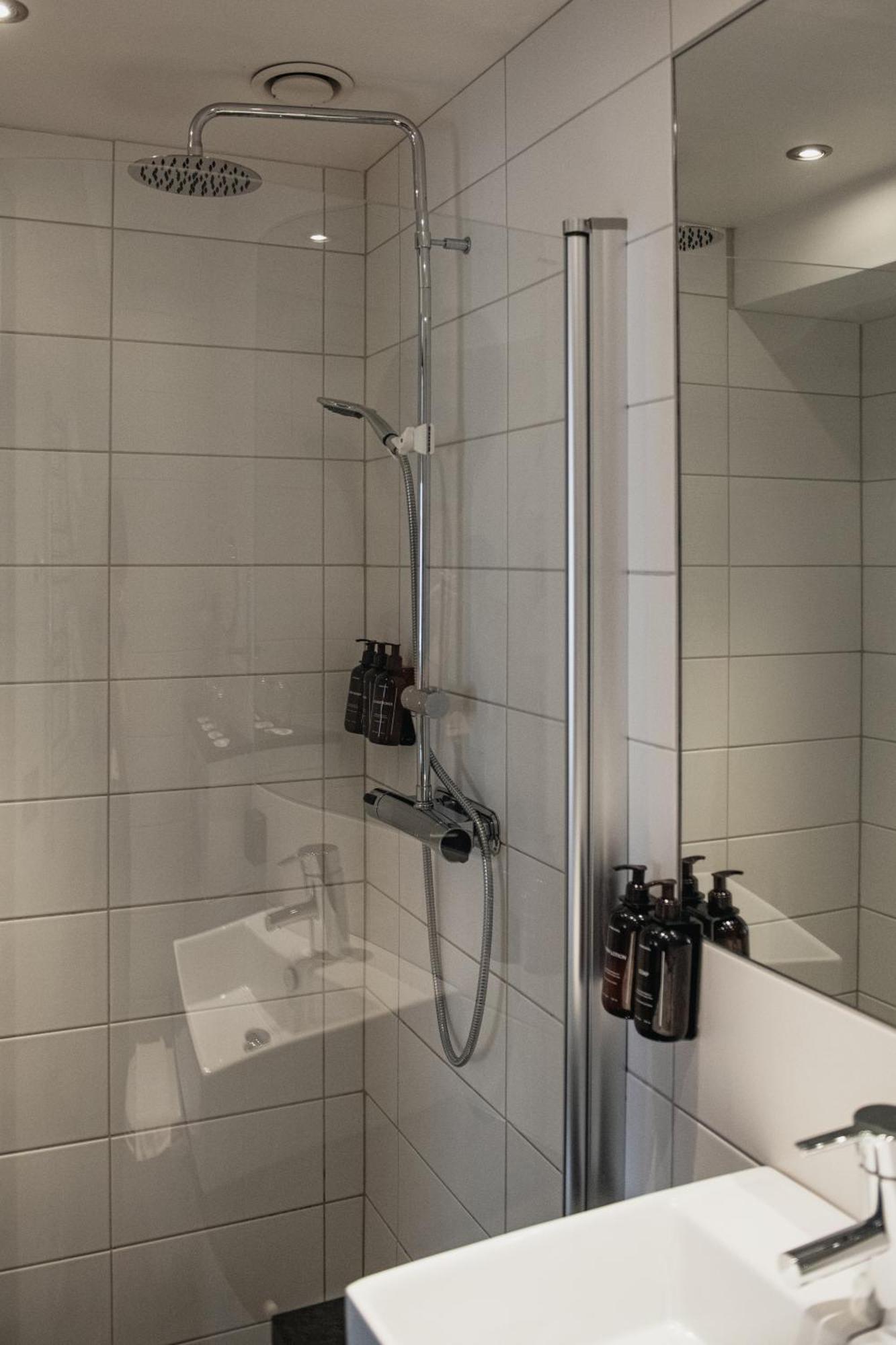 Compact Single Room