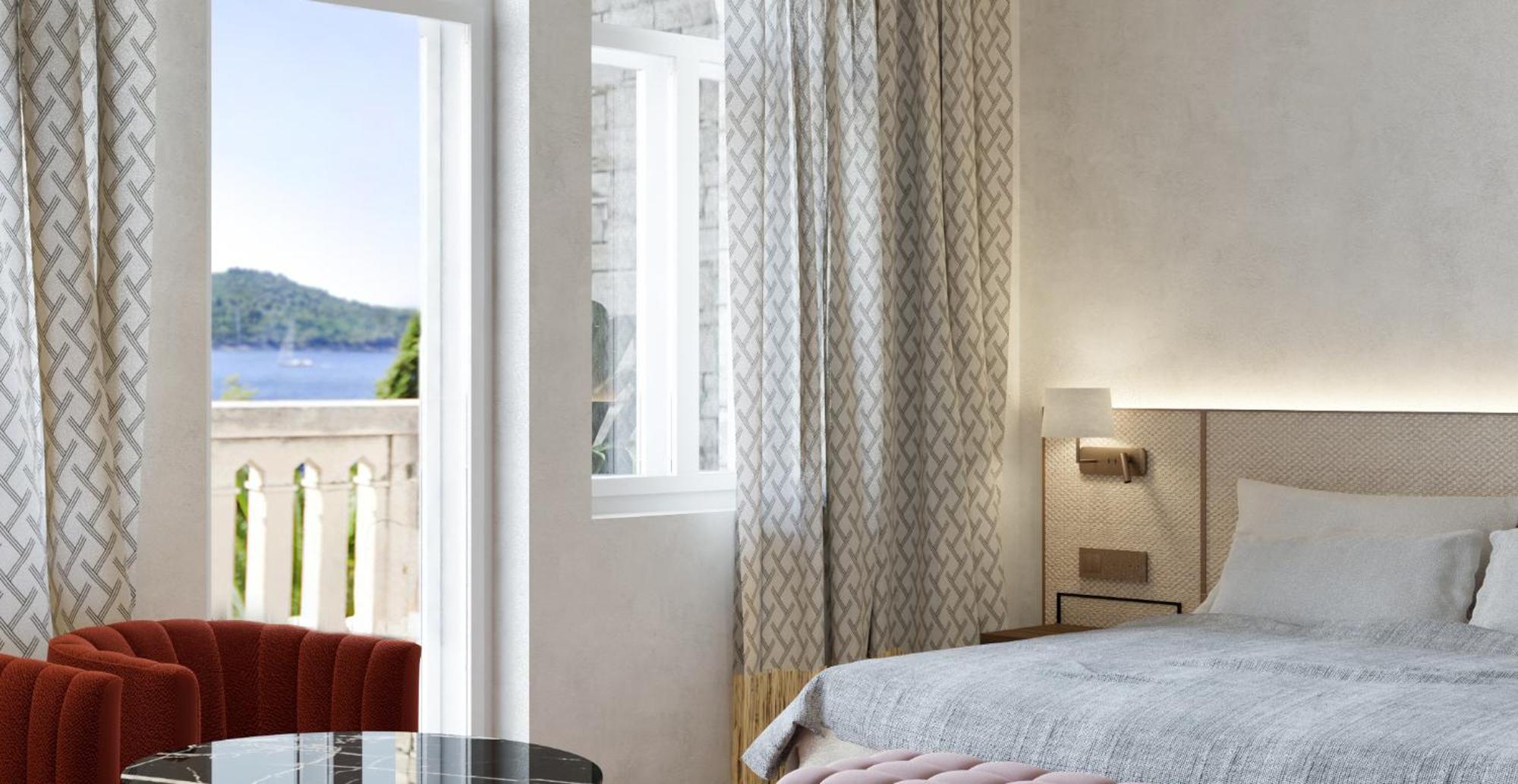 Deluxe Room with Balcony and Sea View