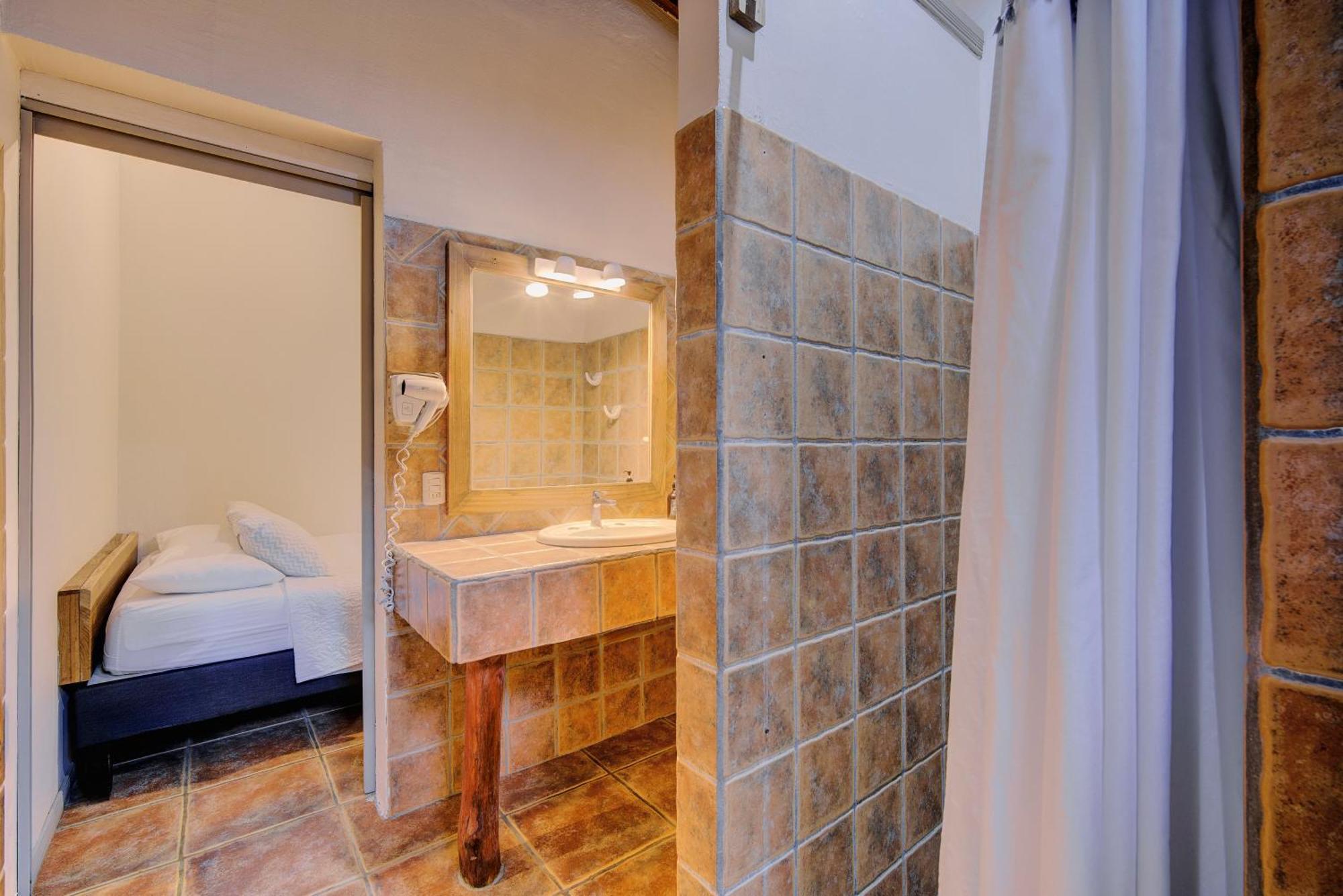 Economy Triple Room