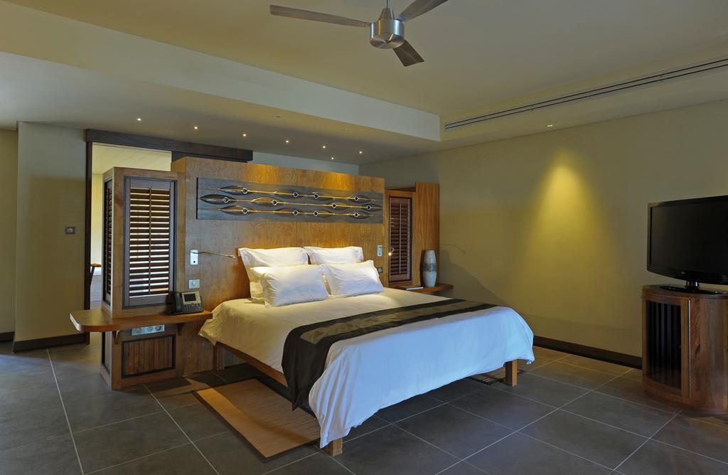 Beachfront Suite Pool