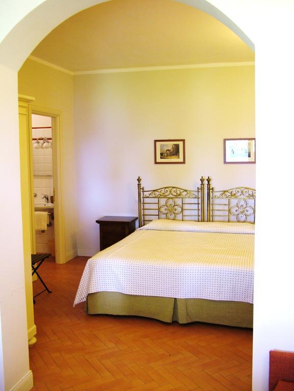 Executive King Partial Sea View Balcony Lounge Access Refreshments & Evening drinks Canapés