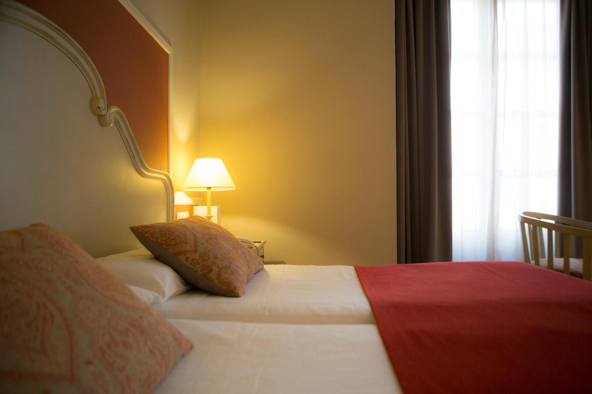 Vincci Room