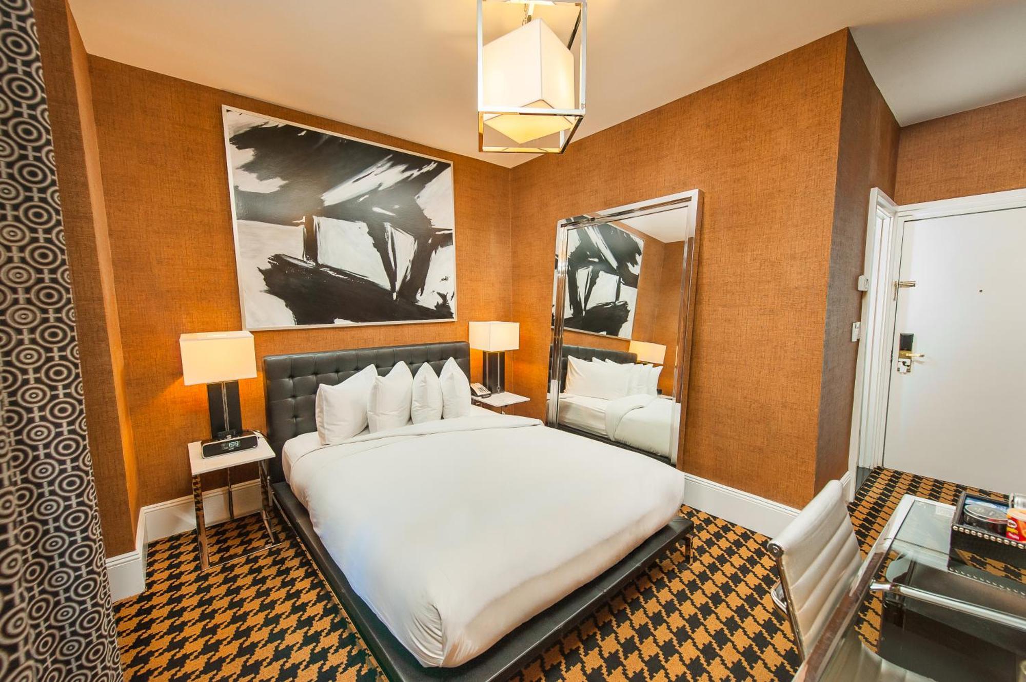 Superior Queen Room