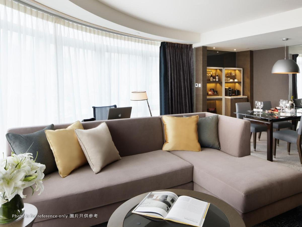 Plaza Suite with One King Bed