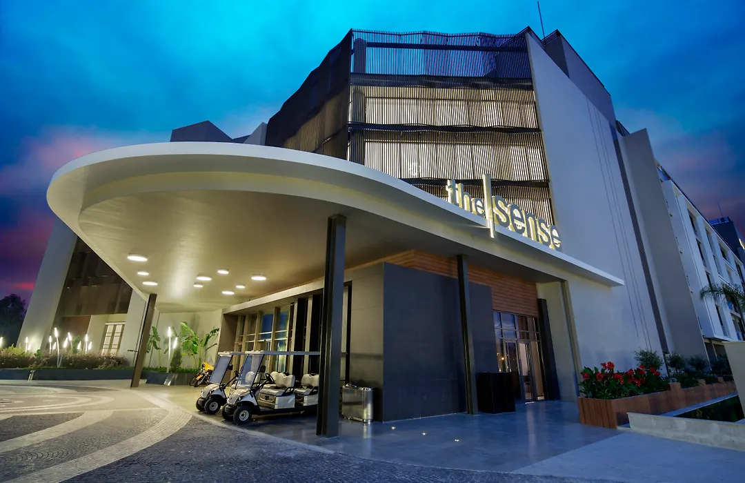 The Sense De Luxe Hotel-1