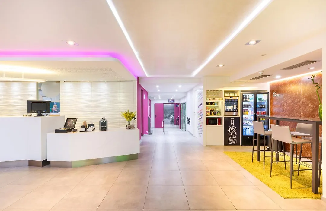 Ibis Styles Madrid Prado-1