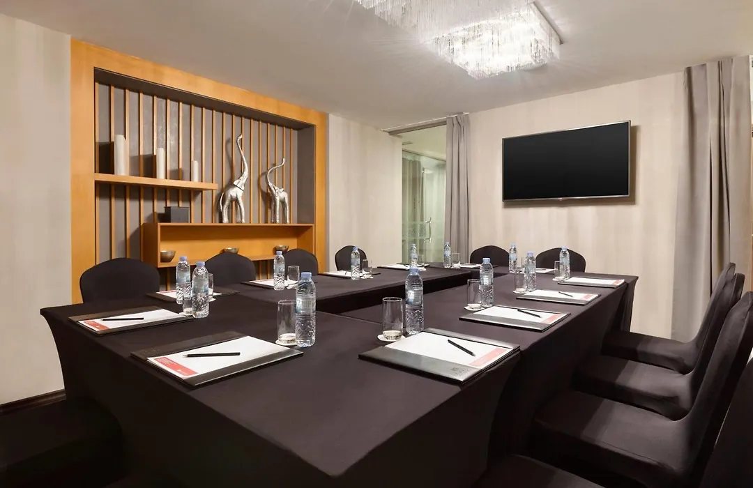 Ramada By Wyndham Downtown Dubai-1