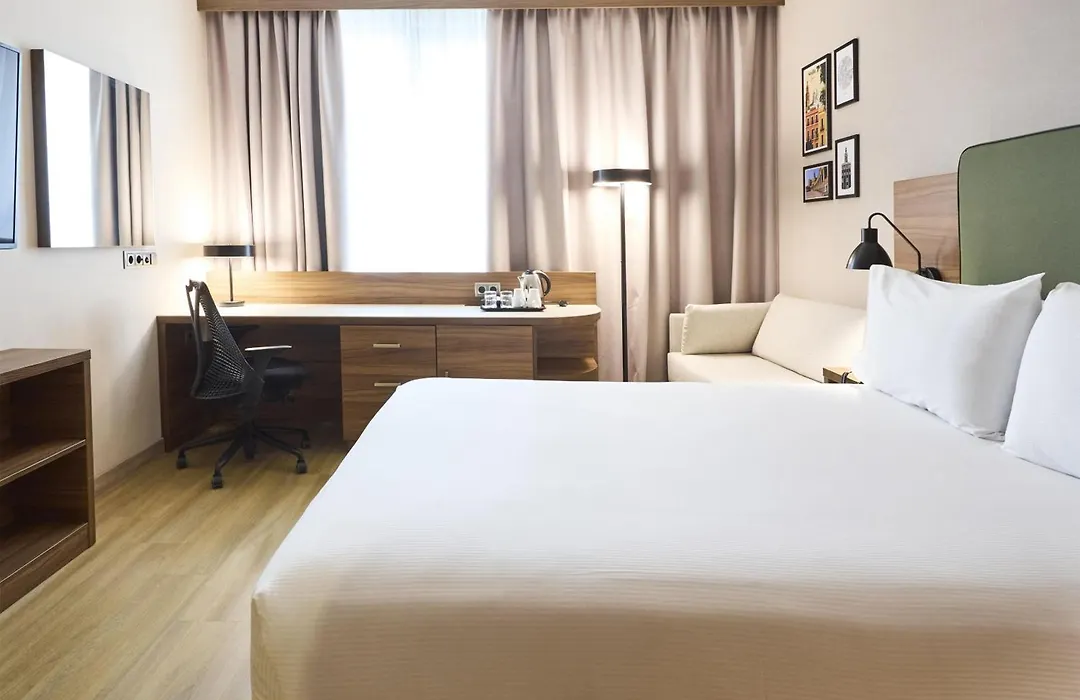 Hilton Garden Inn Sevilla-1
