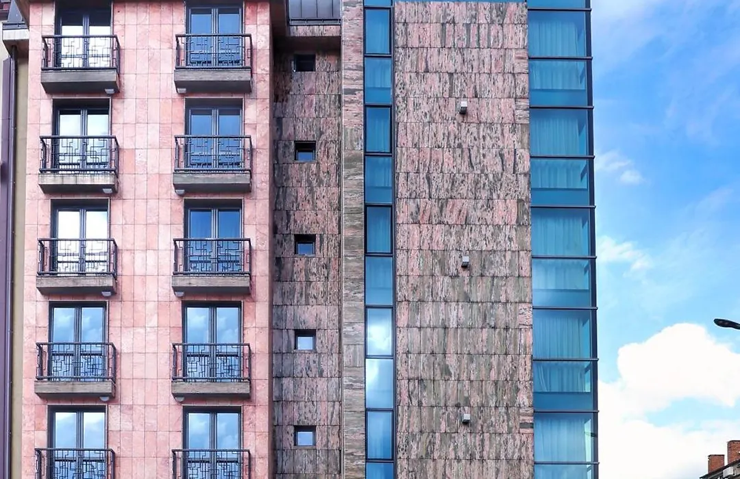Budapest Hotel - Free Parking-1