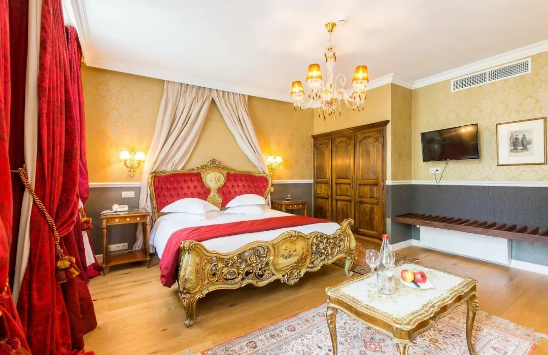 Boutique Hotel Die Swaene-1