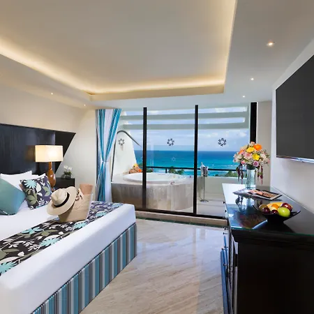 The Pyramid Cancun By Oasis-3