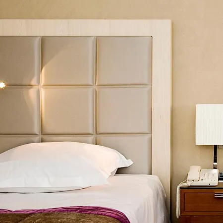 Hilton Evian Les Bains-2