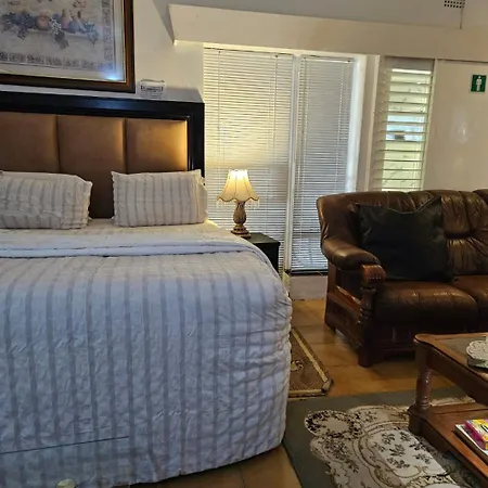 The Royal Guest Lodge-2