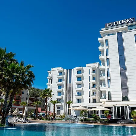 Henry Resort & Spa-2