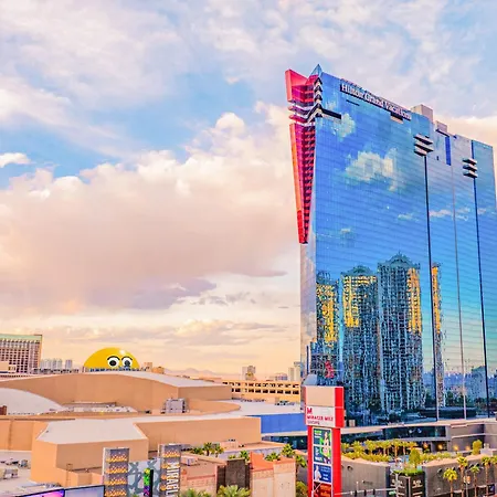 Hilton Grand Vacations Club Elara Center Strip Las Vegas-3