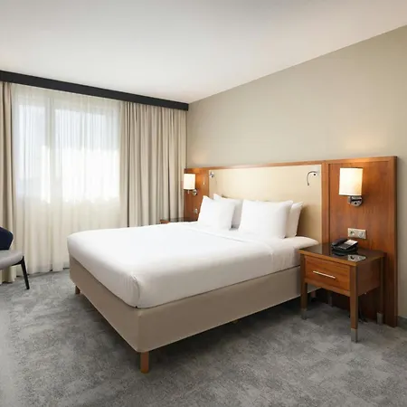 Courtyard By Marriott Toulouse Airport-2