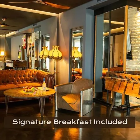 Hotel Lobby-2