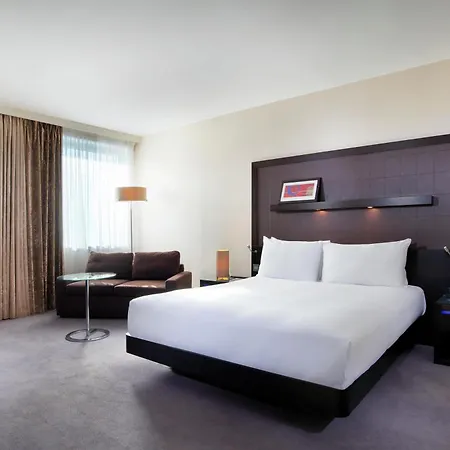 Hilton London Canary Wharf-3