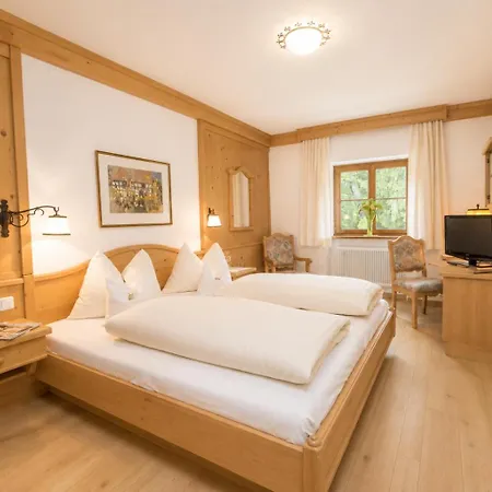 Der Erlhof Restaurant & Landhotel-2