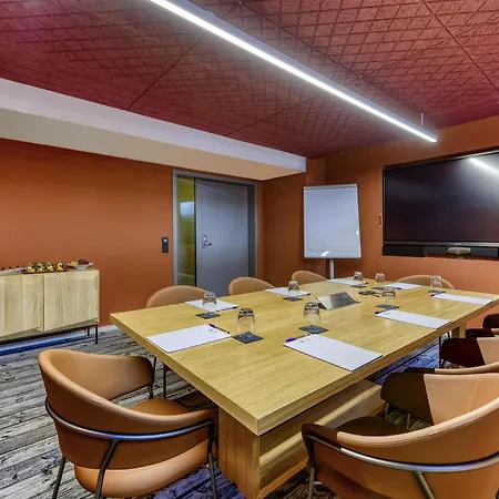 Ibis Styles Zurich City Center-2
