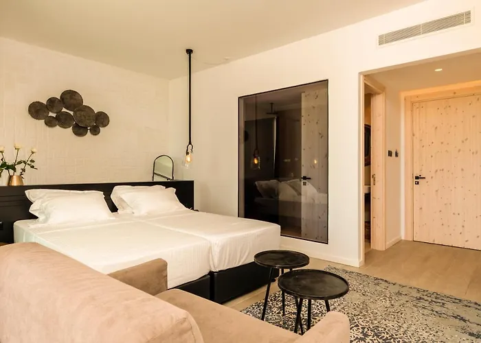Abacus Suites Ayia Napa