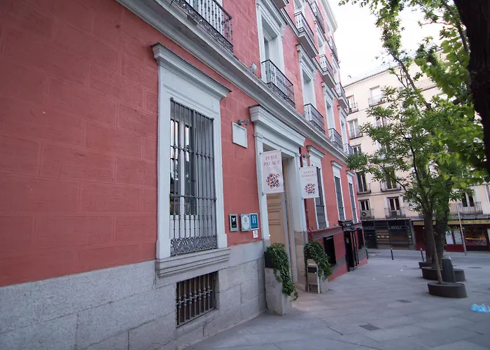 Petit Palace Santa Bárbara
