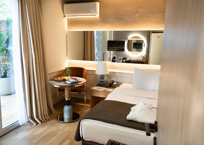 Coral Hotel Athene